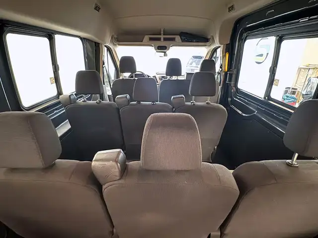 Ford Transit view 12
