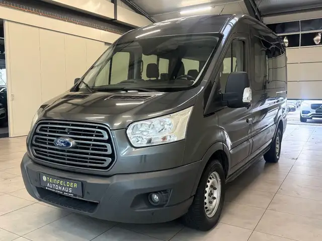 Ford Transit view 3