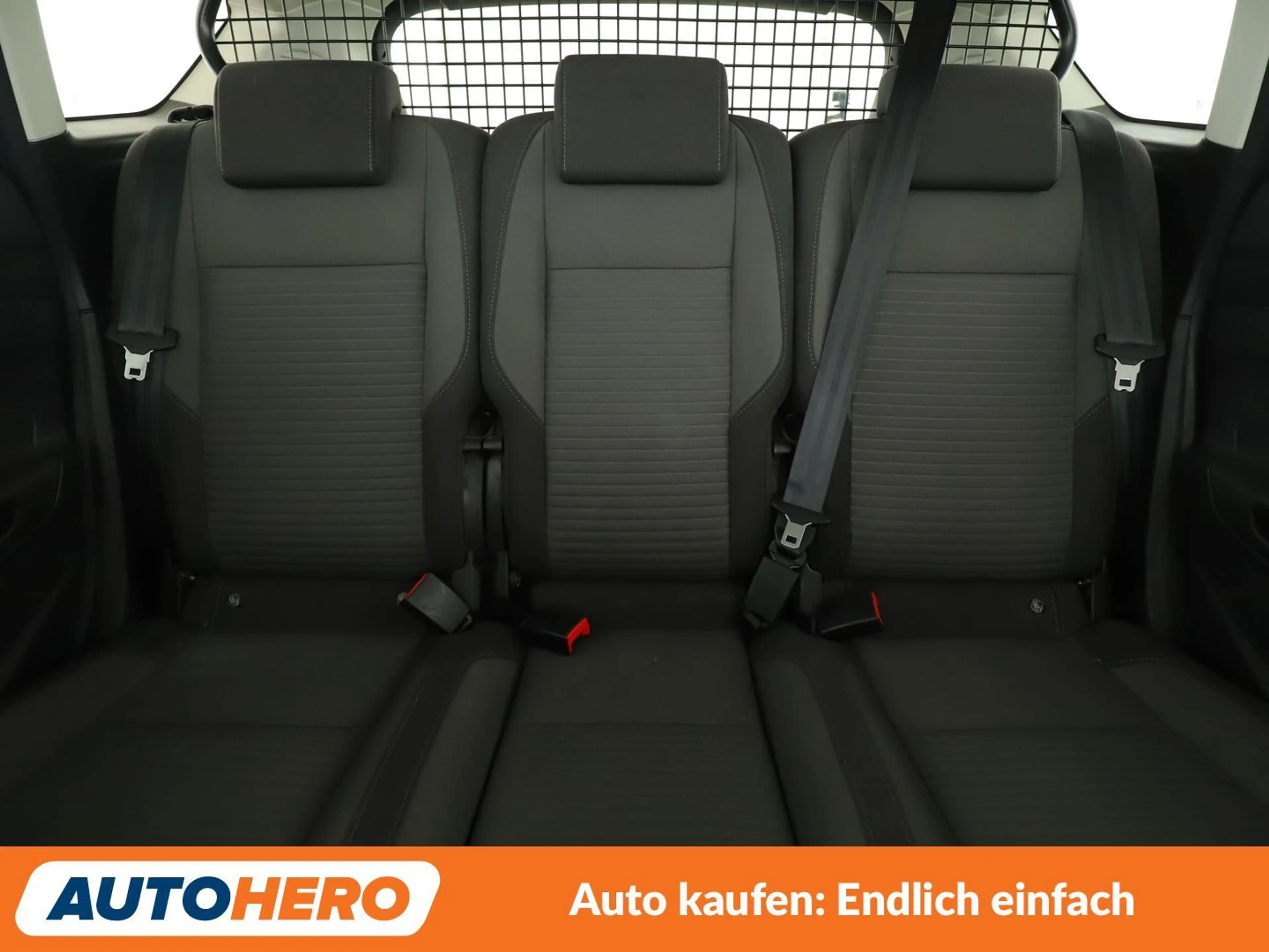 Ford C-Max 1.5 EcoBoost Titanium*NAVI*TEMPO*PDC*SHZ* — photo 15