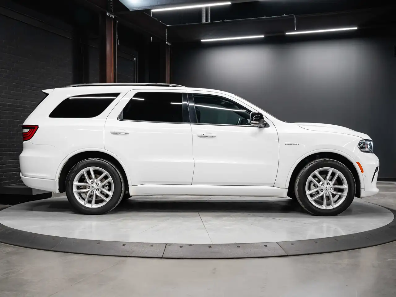 Dodge Durango снимка Dodge Durango