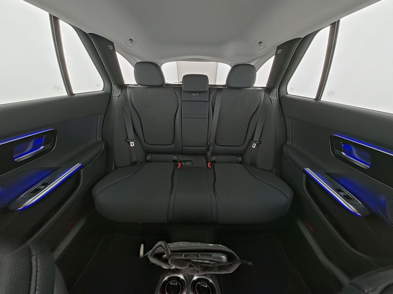 Mercedes-Benz C 300 e T-Modell mit EQ Hybrid Technologie MBUX — photo 10