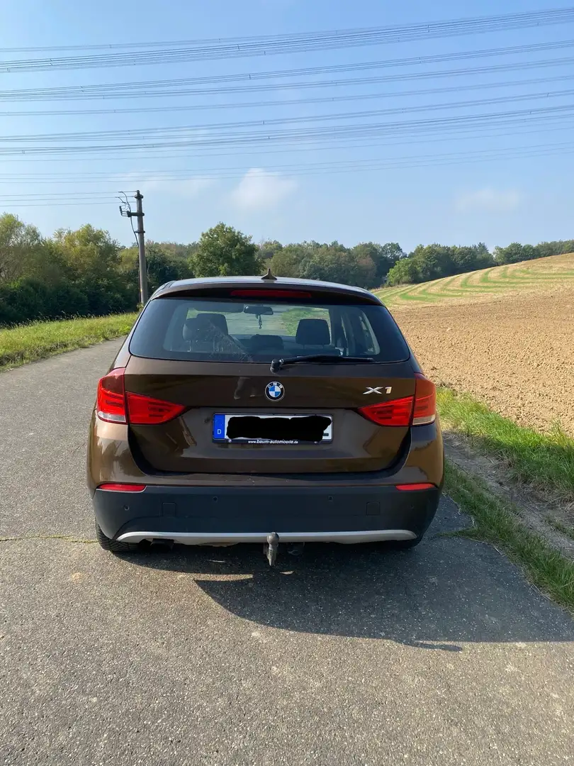 BMW X1 sDrive18i Braun - 2