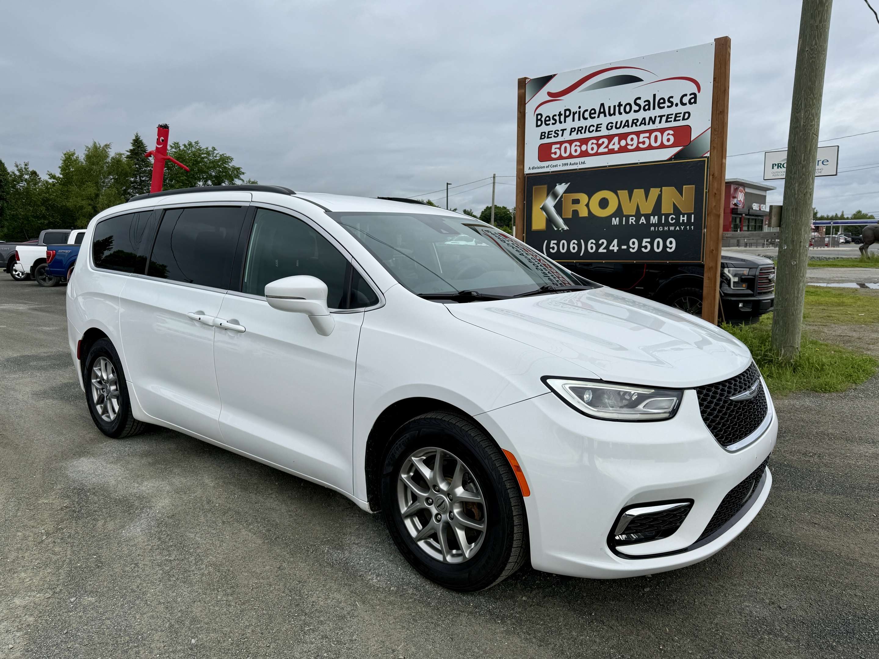 2022 Chrysler Pacifica CLEAN CARFAX! CERTIFIED! TOURING! POWER DOORS!