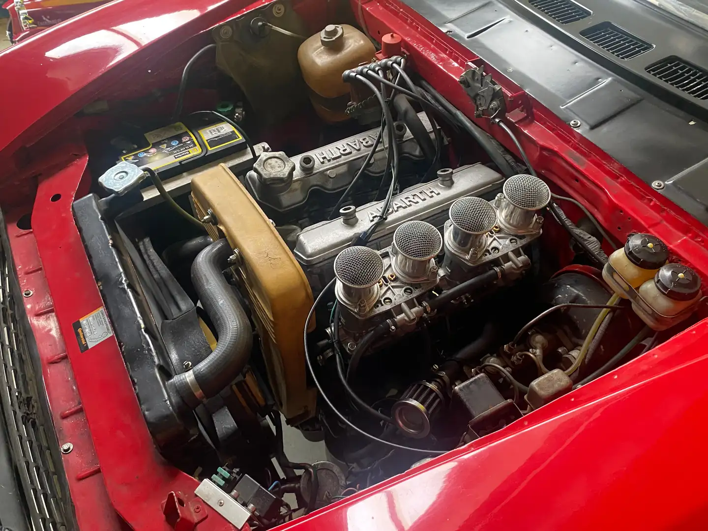 Fiat 124 Spider ABARTH - 2