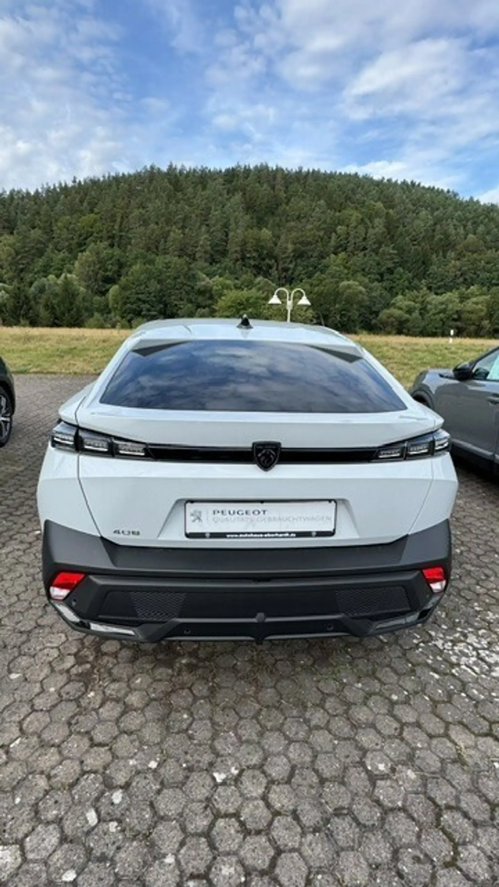 Peugeot 408 PureTech 130 Allure Pack — photo 4
