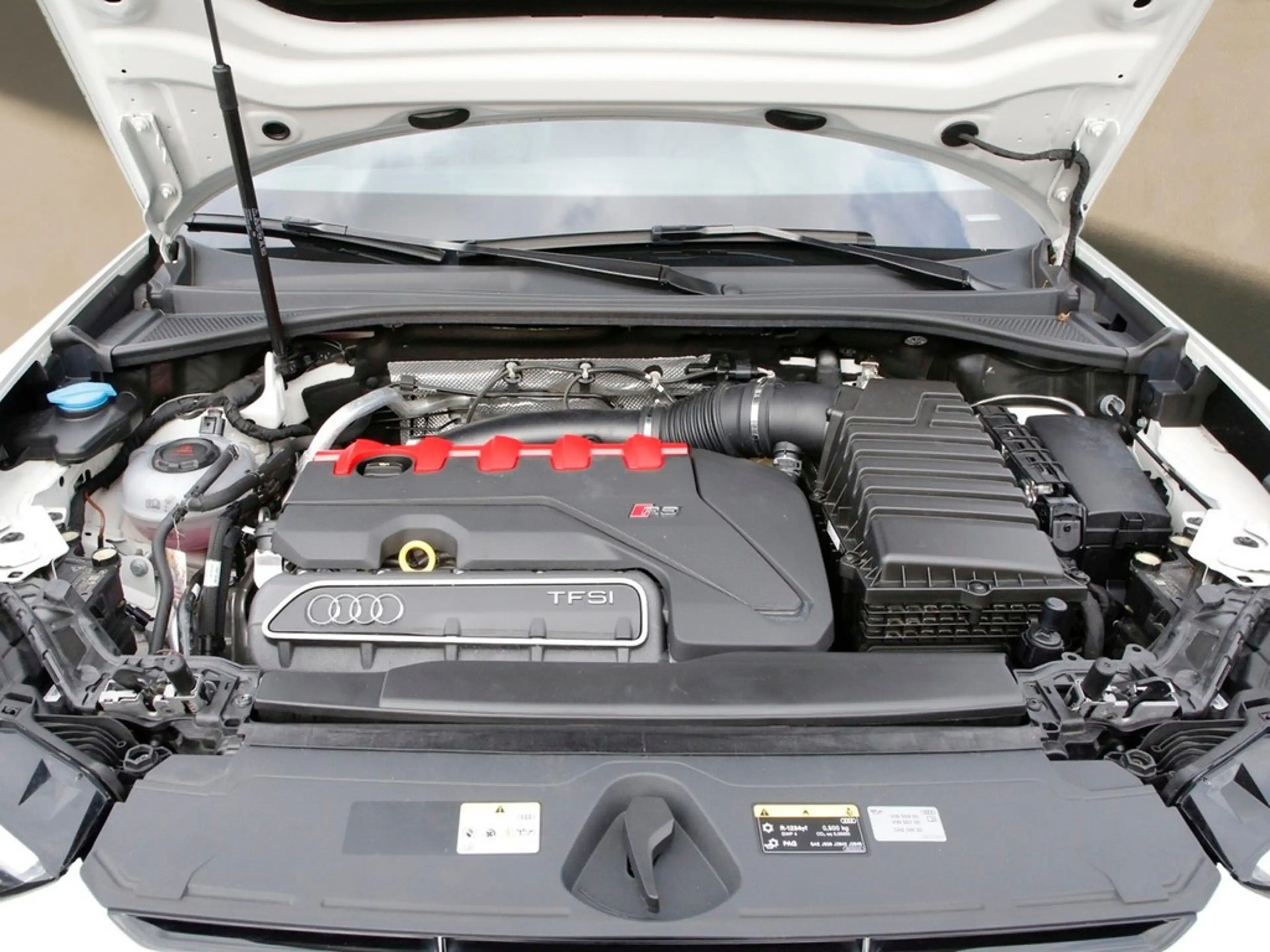 Audi RS Q3 2.5 TFSI Q 21"|LEDER|MATRIX|360°| — photo 12