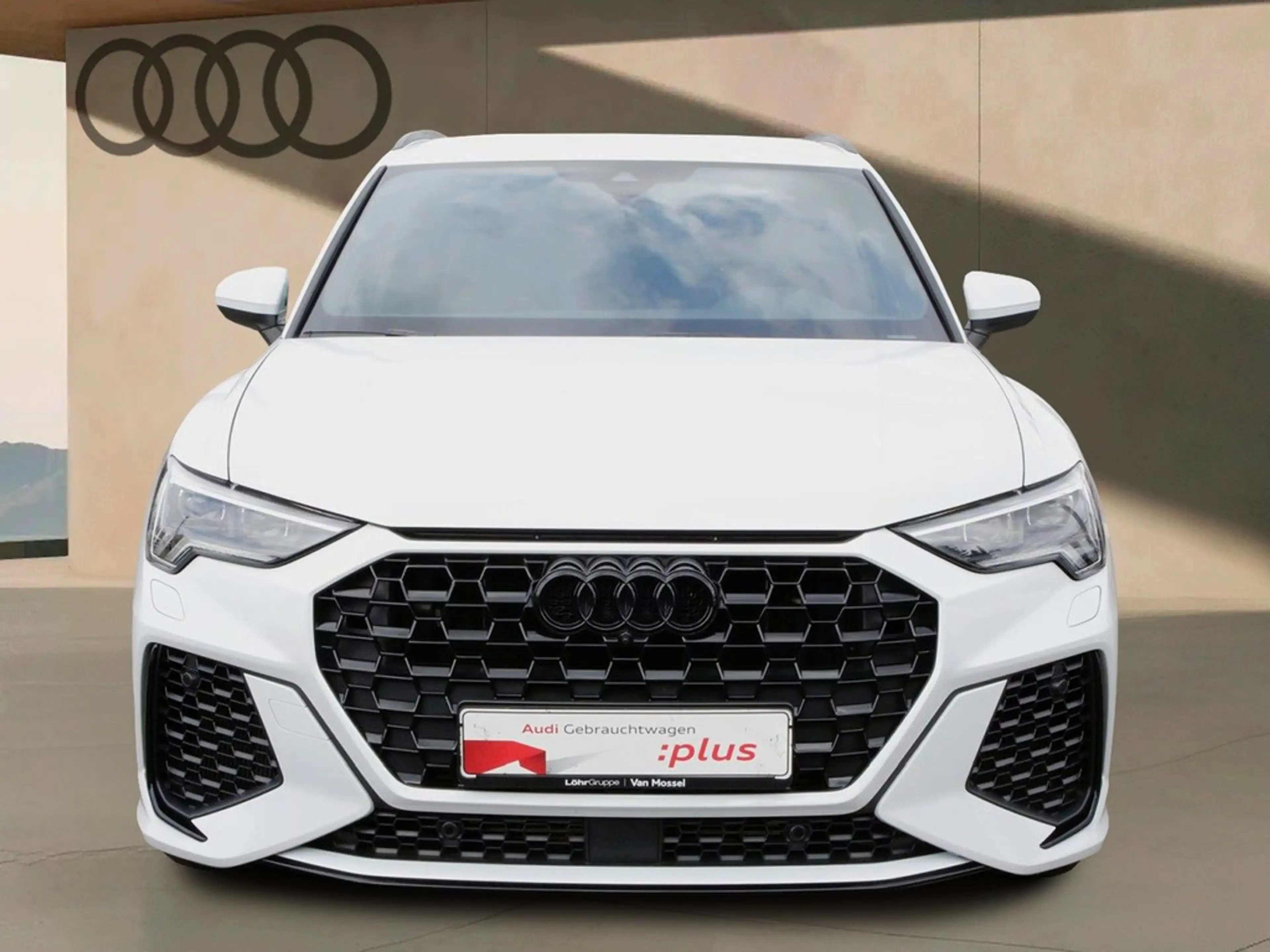 Audi RS Q3 2.5 TFSI Q 21"|LEDER|MATRIX|360°| — photo 3