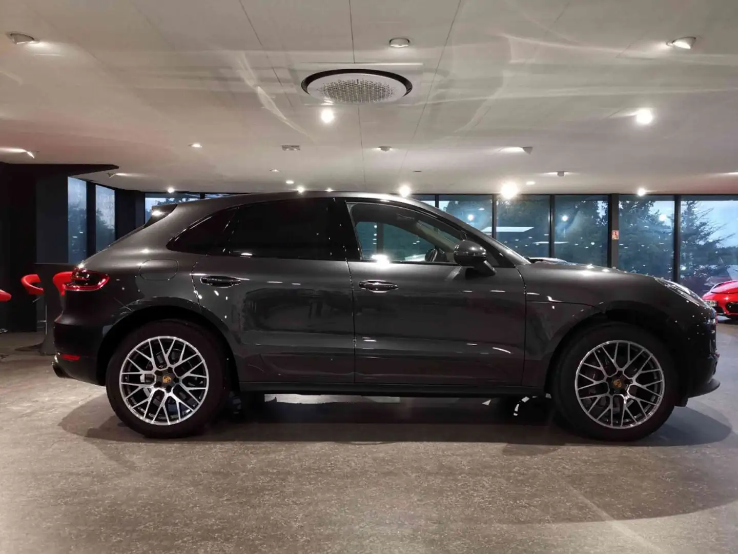 Porsche Macan Grijs - 2