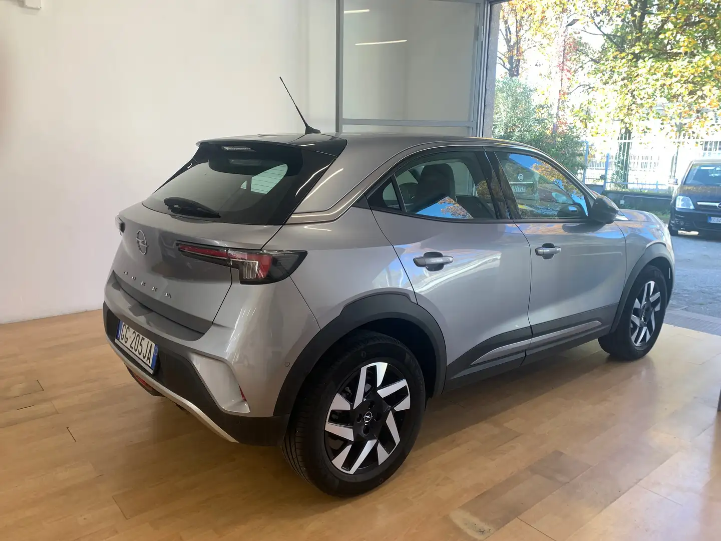 Opel Mokka 1.2 t Ultimate s&s 100 CV Grigio - 2