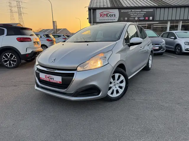 Peugeot 208 1.6 HDI/GARANTIE 12 MOIS/ENTRETIEN AVANT LA LIVRAI