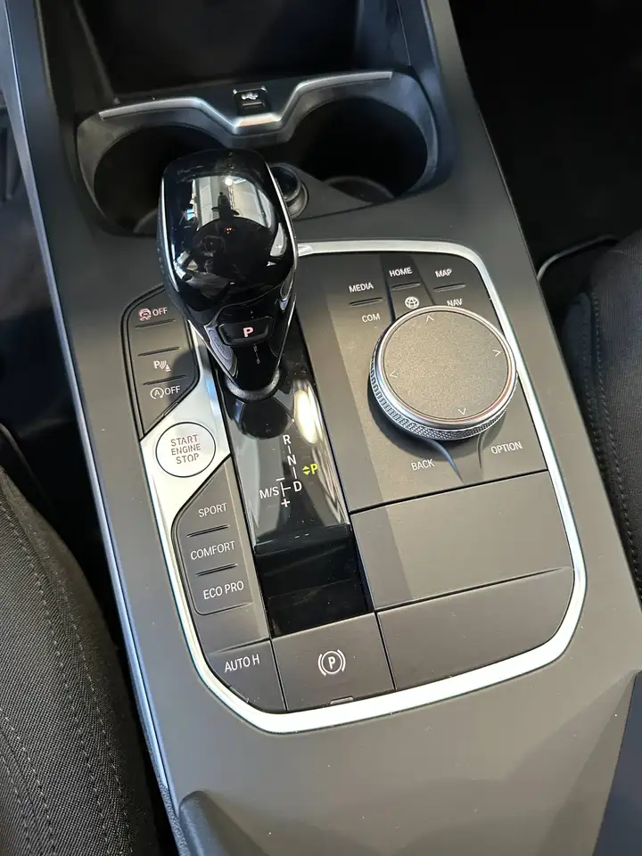 BMW 1 Series d xdrive Advantage Auto Carplay IVA Esposta, миниатюра 23