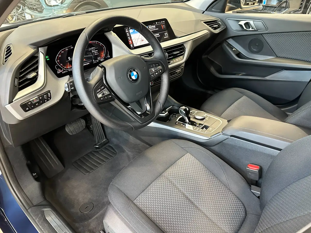 BMW 1 Series d xdrive Advantage Auto Carplay IVA Esposta, миниатюра 8