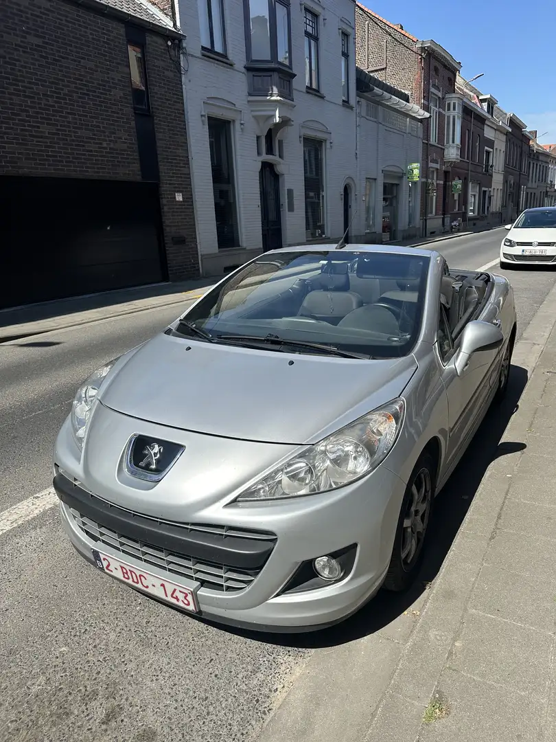 Peugeot 207 CC 1.6 HDi 112ch FAP Féline - 1