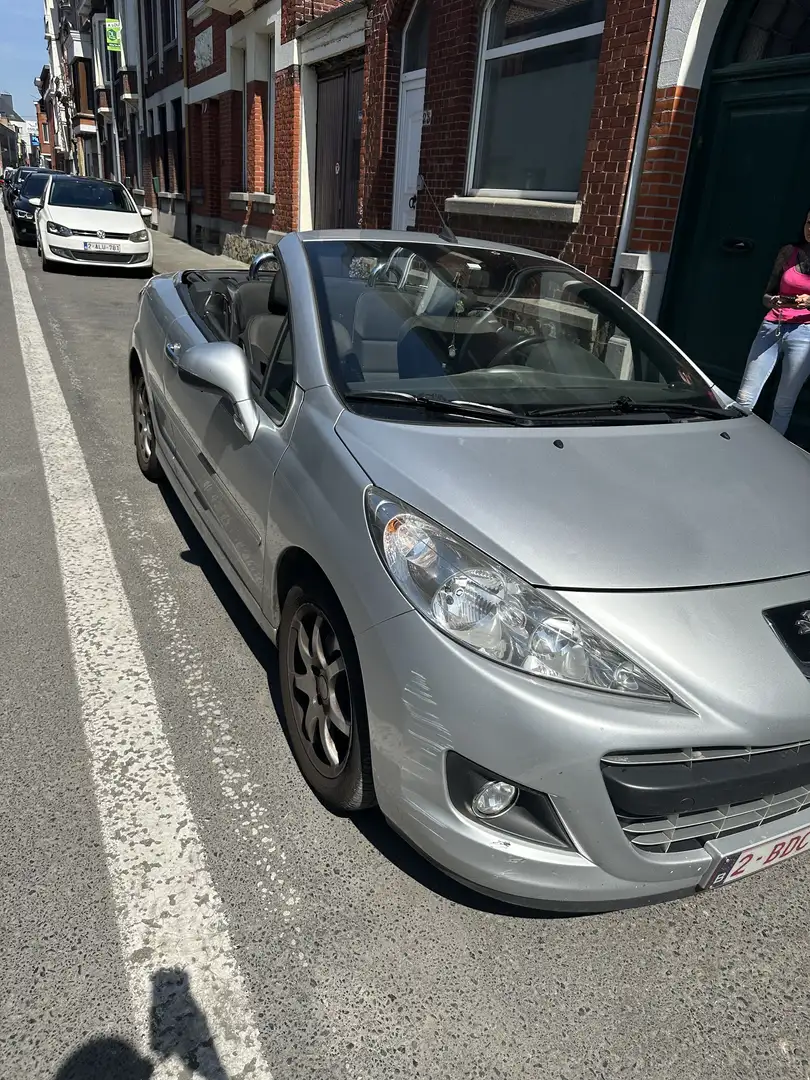 Peugeot 207 CC 1.6 HDi 112ch FAP Féline - 2