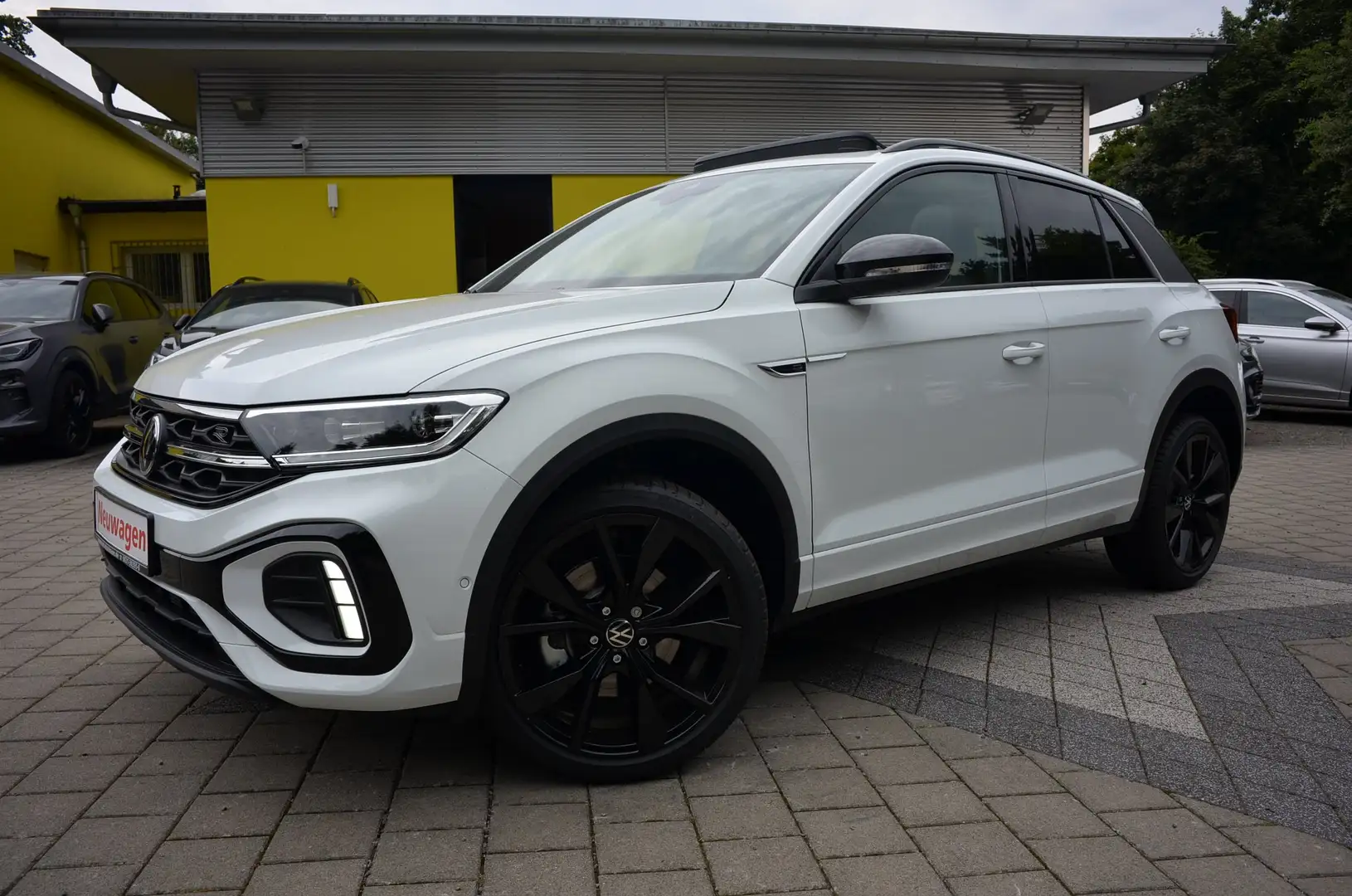Volkswagen T-Roc 1.5 TSI DSG R Line+19+AHK+Panoramadach+IQ Weiß - 1