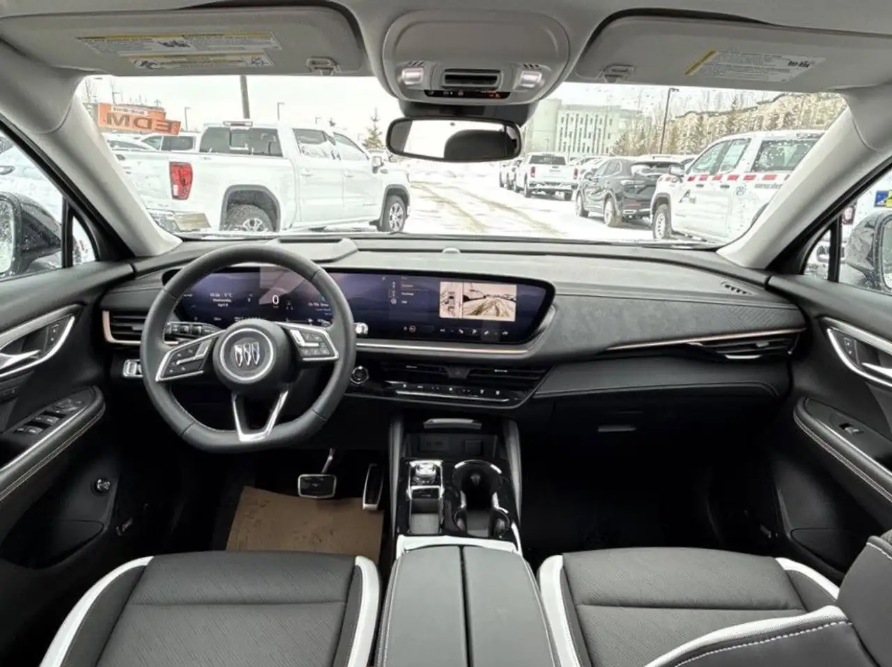 Buick Envision photo Buick Envision