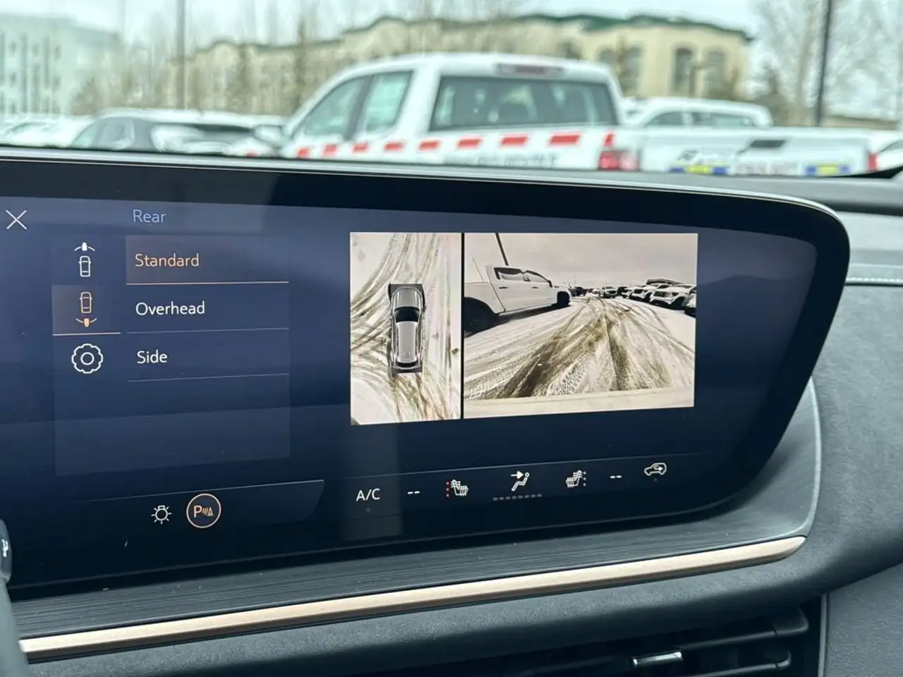 Buick Envision photo Buick Envision