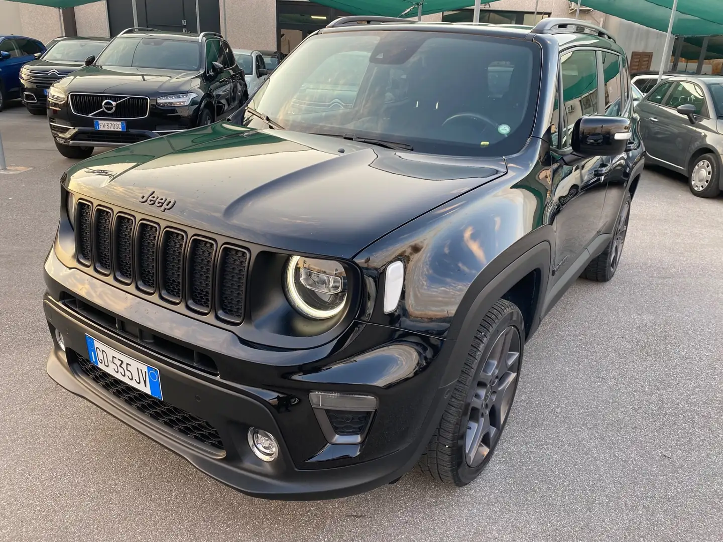 Jeep Renegade 2.0 Mjt 140CV 4WD Active Drive Low S Noir - 1
