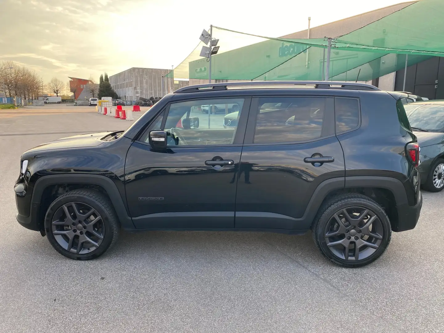 Jeep Renegade 2.0 Mjt 140CV 4WD Active Drive Low S Noir - 2