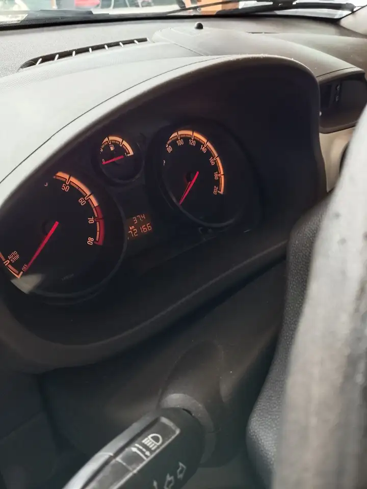 Opel Corsa GL 1,3 S, foto 4