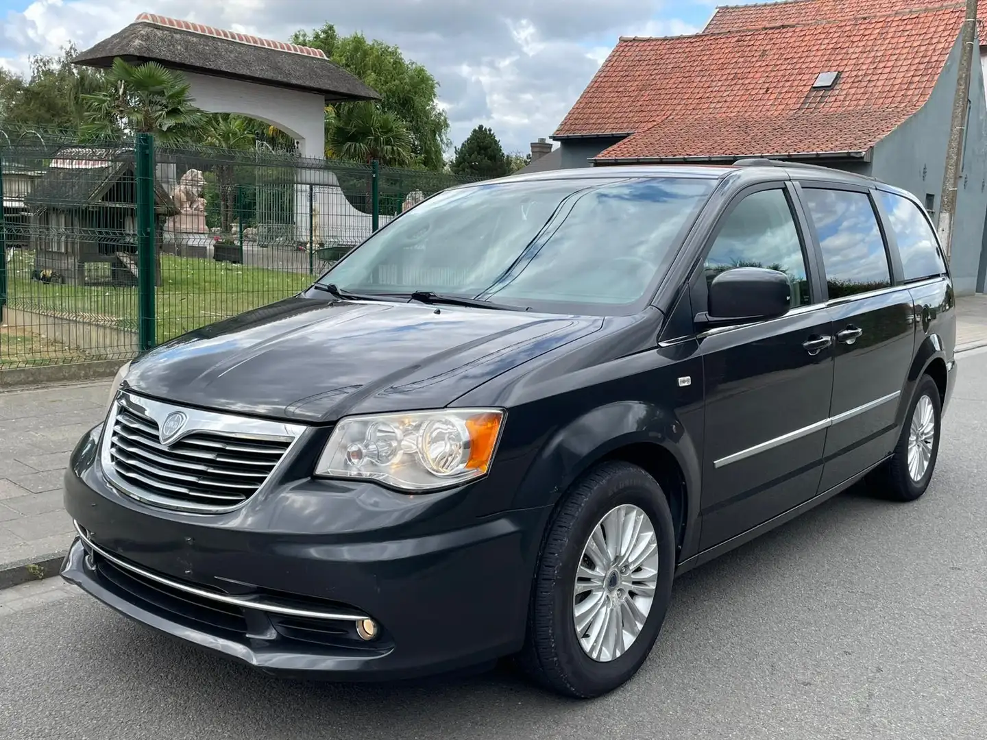 Lancia Voyager Voyager 2.8 MultiJet Platinum Line - 1