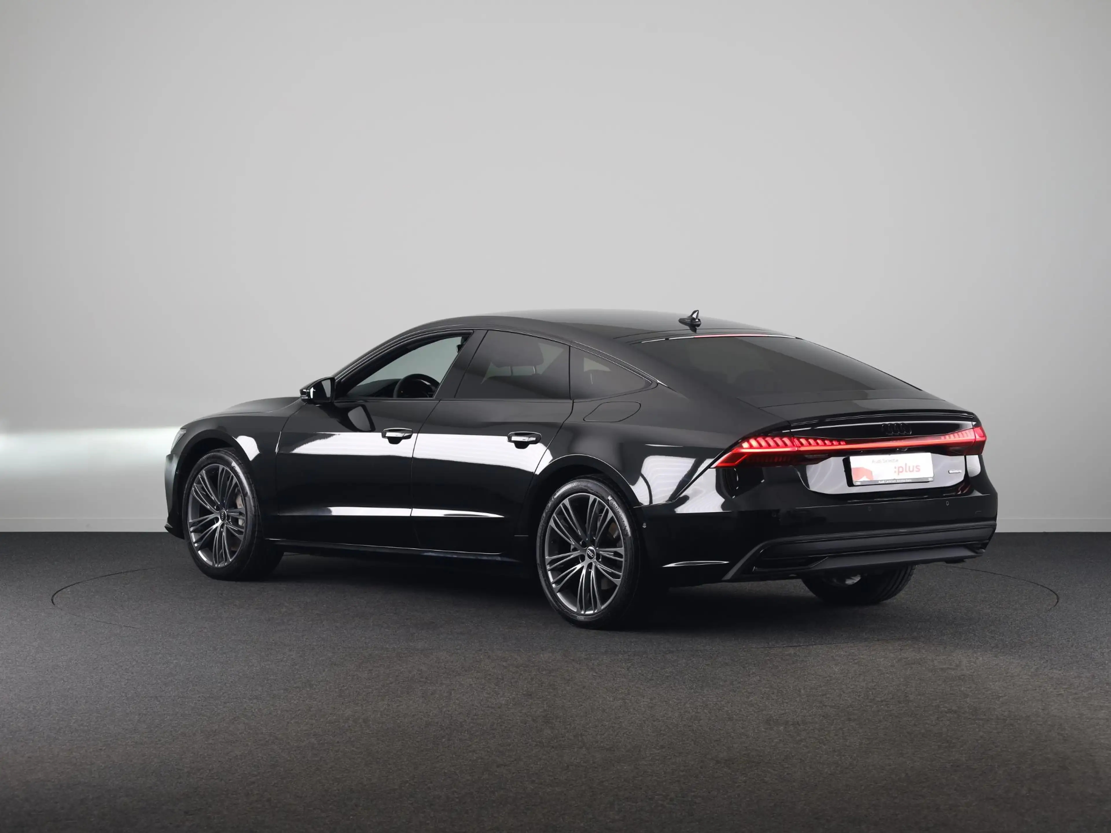 Audi A7 Sportback 50 TFSI e quattro Pro Line 299PK | Head — photo 3