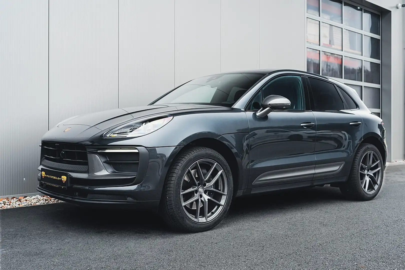 Porsche Macan T, Panoramadach, Teilledersitze, ACC, Garantie Grau - 1