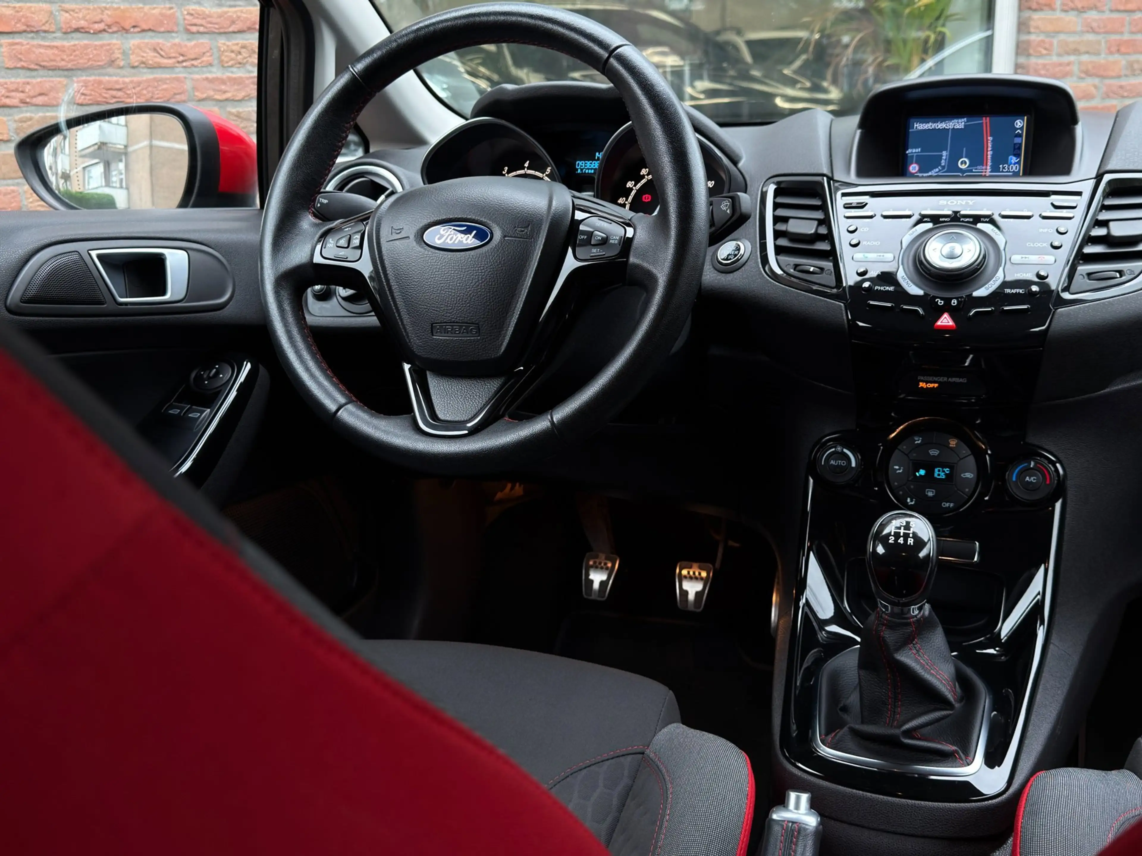 Ford Fiesta 1.0 EcoBoost Red/Black Edition | 140PK | Cruise | — photo 2