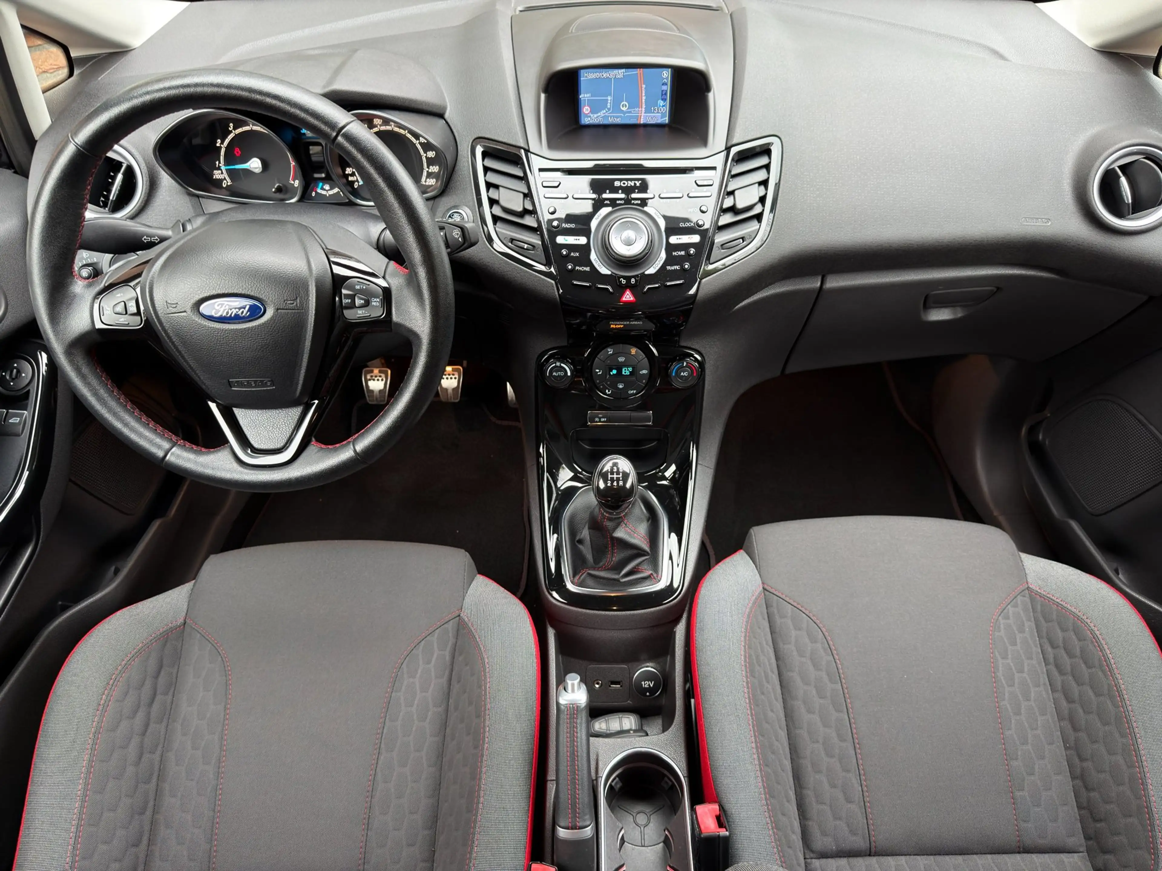 Ford Fiesta 1.0 EcoBoost Red/Black Edition | 140PK | Cruise | — photo 12