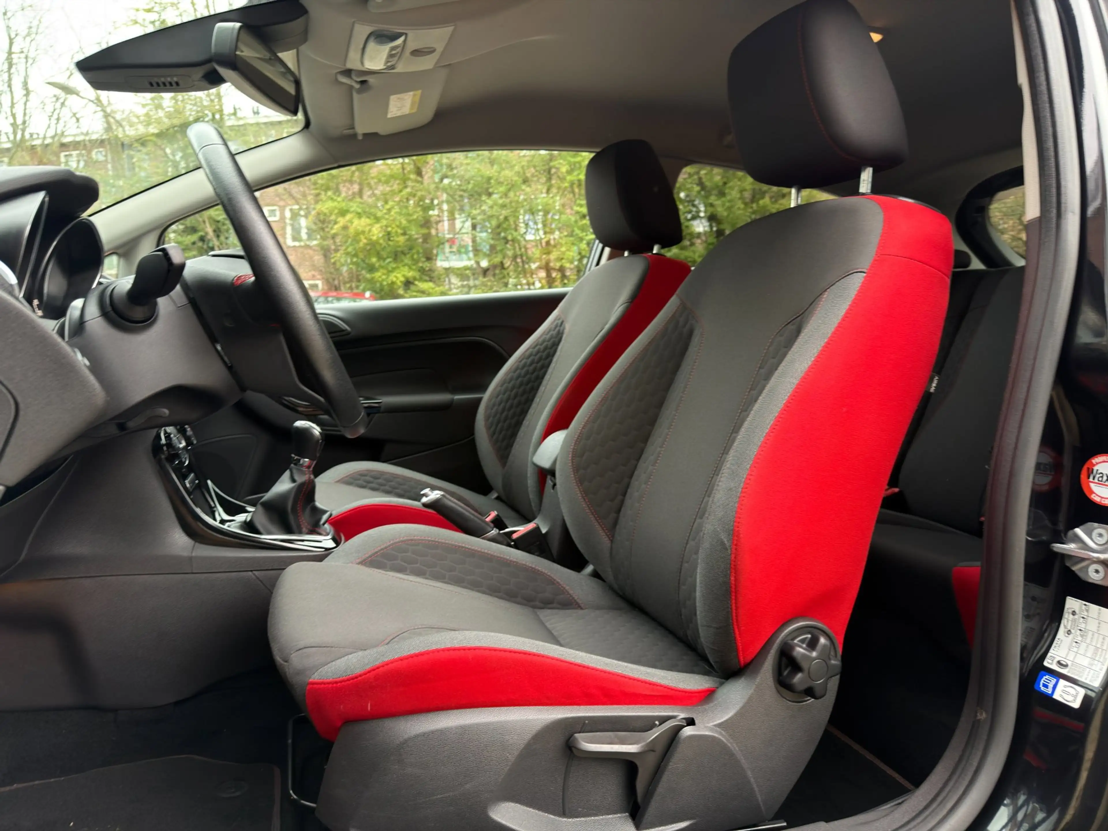 Ford Fiesta 1.0 EcoBoost Red/Black Edition | 140PK | Cruise | — photo 13