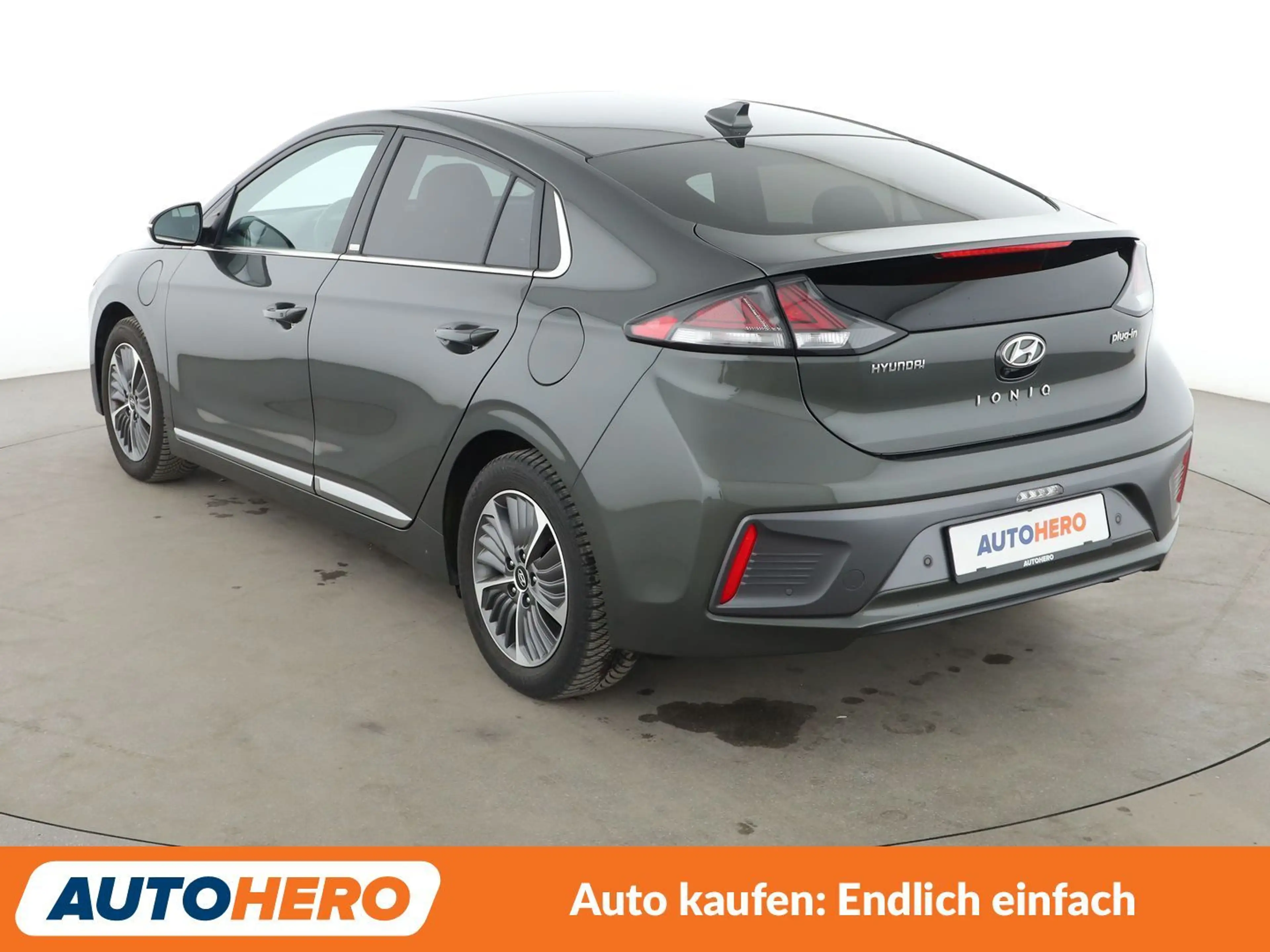 Hyundai IONIQ 1.6 Hybrid Style Aut.*NAVI*LED*CAM*ACC*SHZ*LHZ* — photo 4