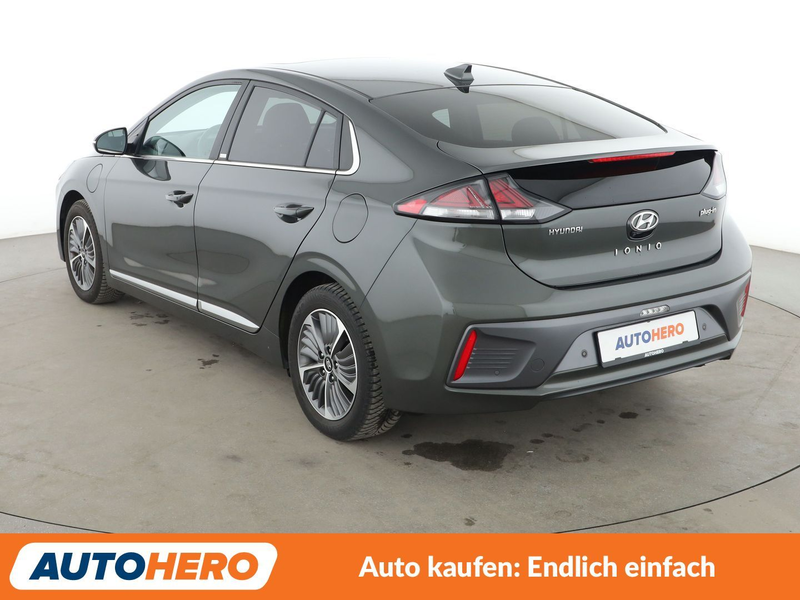Hyundai IONIQ 1.6 Hybrid Style Aut.*NAVI*LED*CAM*ACC*SHZ*LHZ* — photo 4