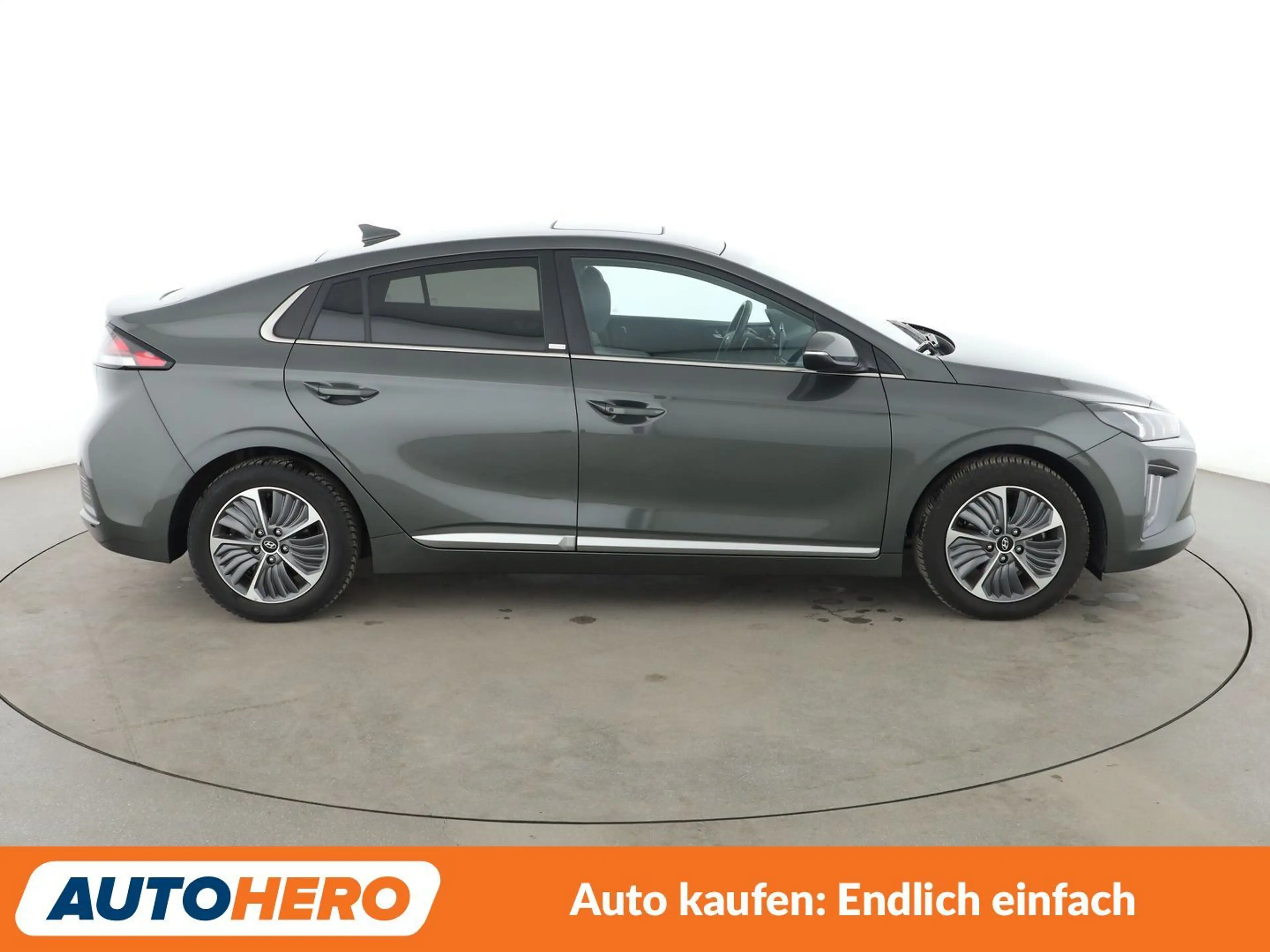 Hyundai IONIQ 1.6 Hybrid Style Aut.*NAVI*LED*CAM*ACC*SHZ*LHZ* — photo 7