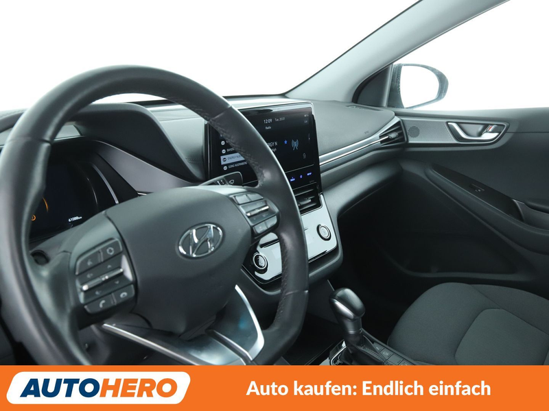 Hyundai IONIQ 1.6 Hybrid Style Aut.*NAVI*LED*CAM*ACC*SHZ*LHZ* — photo 11