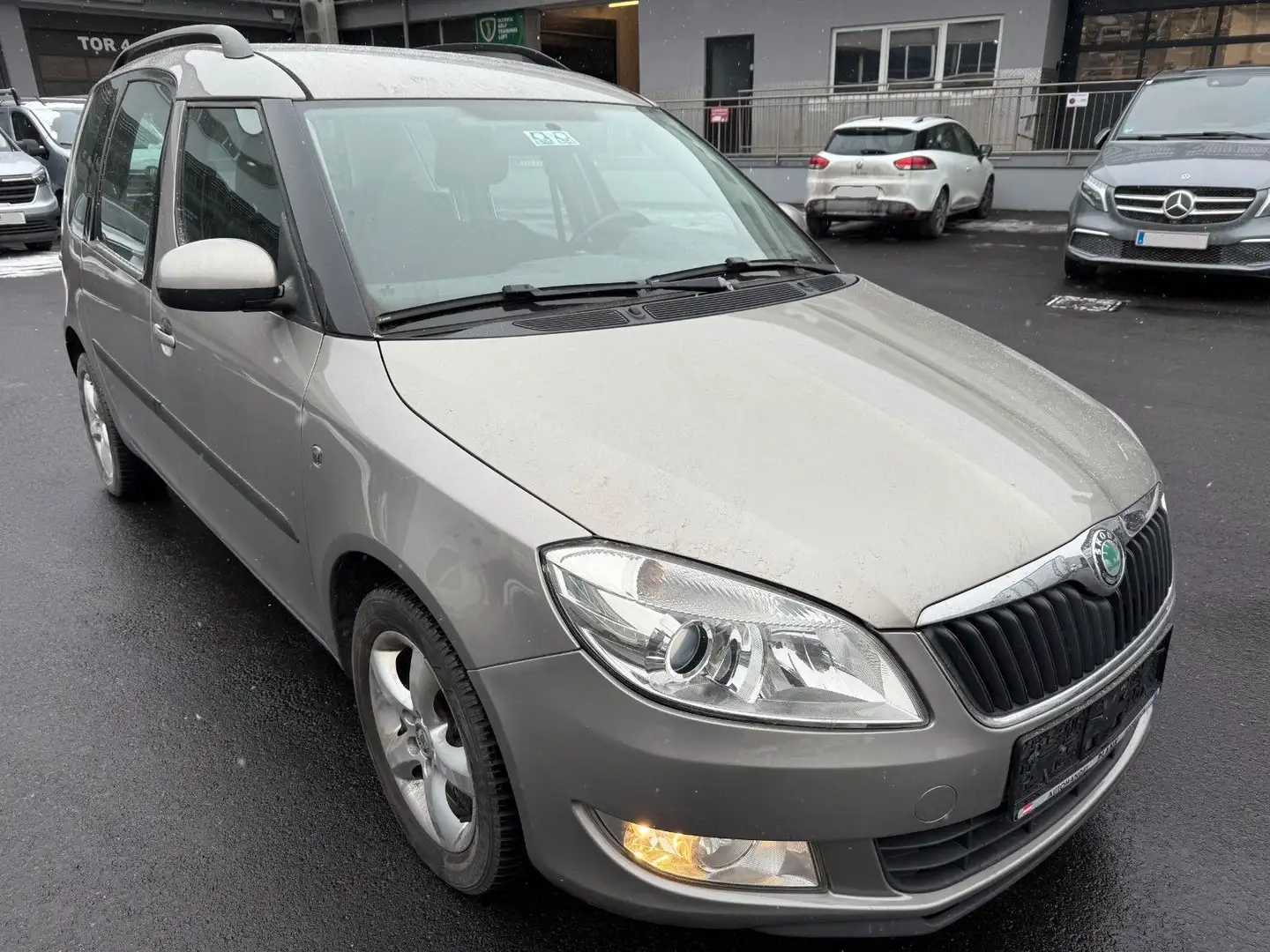Skoda Roomster Comfort Beige - 2