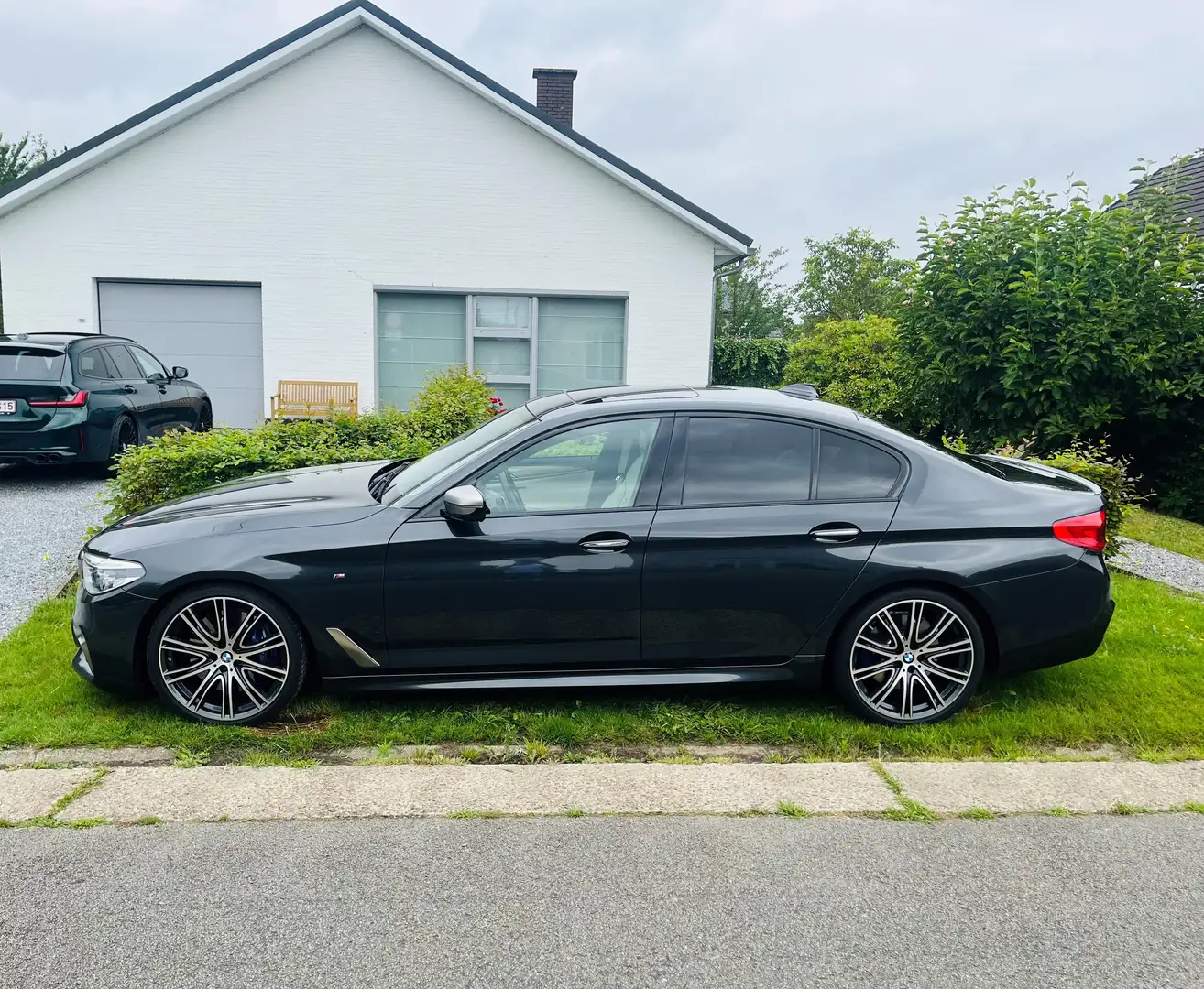 BMW M550 M550i xDrive Gri - 2