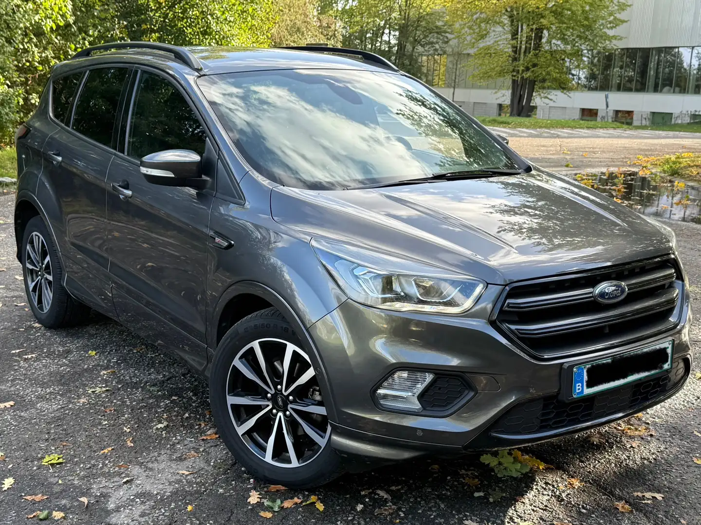 Ford Kuga 1.5 EcoBoost 2x4 ST-Line Essence Euro 6b 3/2018 Gris - 1