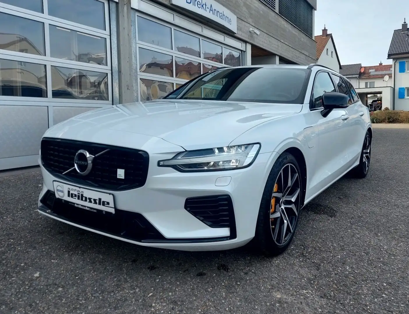 Volvo V60 T8 Polestar Engineered Plug-In Hybrid Weiß - 1