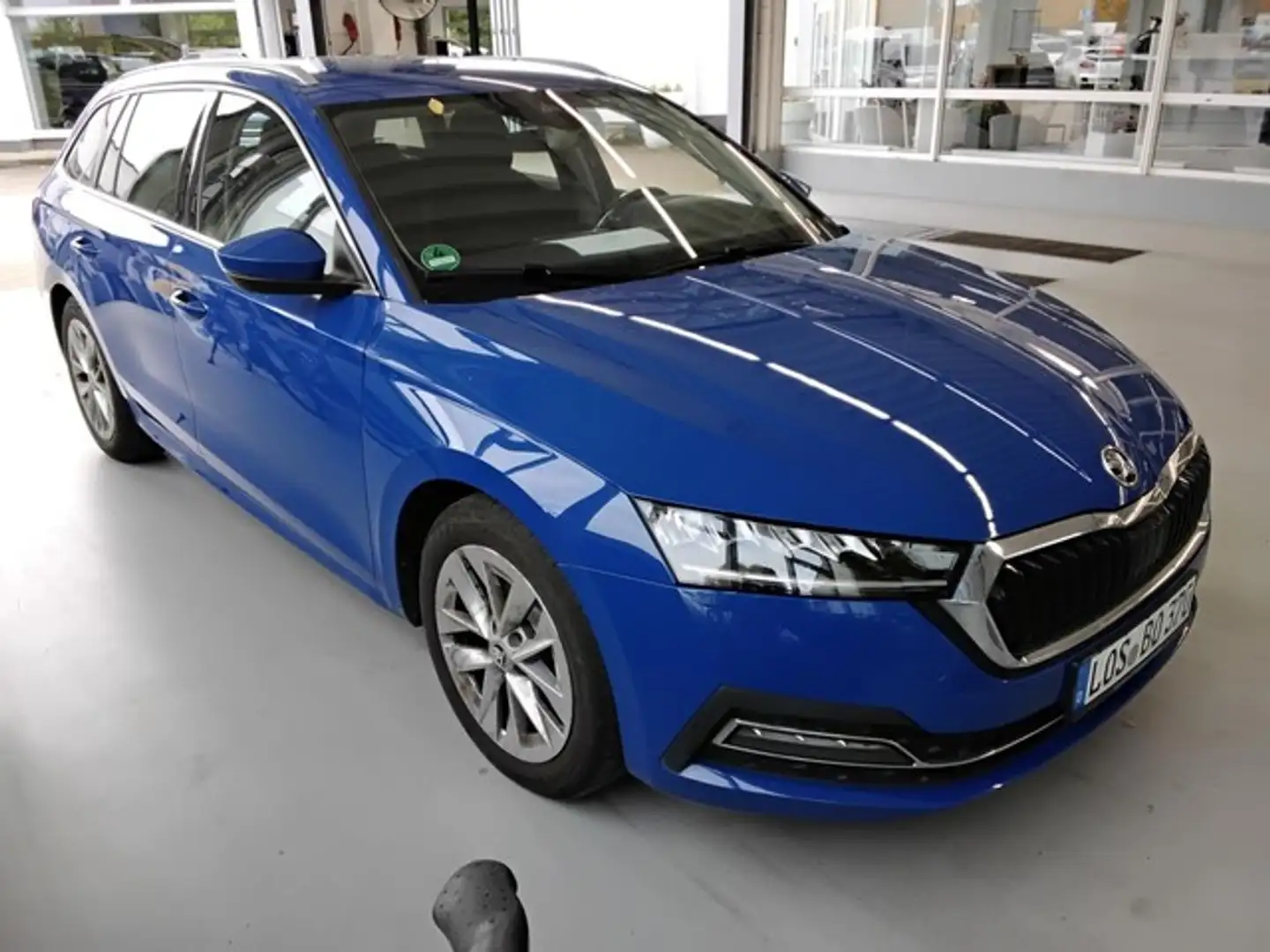 Skoda Octavia Combi 2.0TDI DSG Style LED+HEADUP+ACC+SOUND+++ Blau - 2