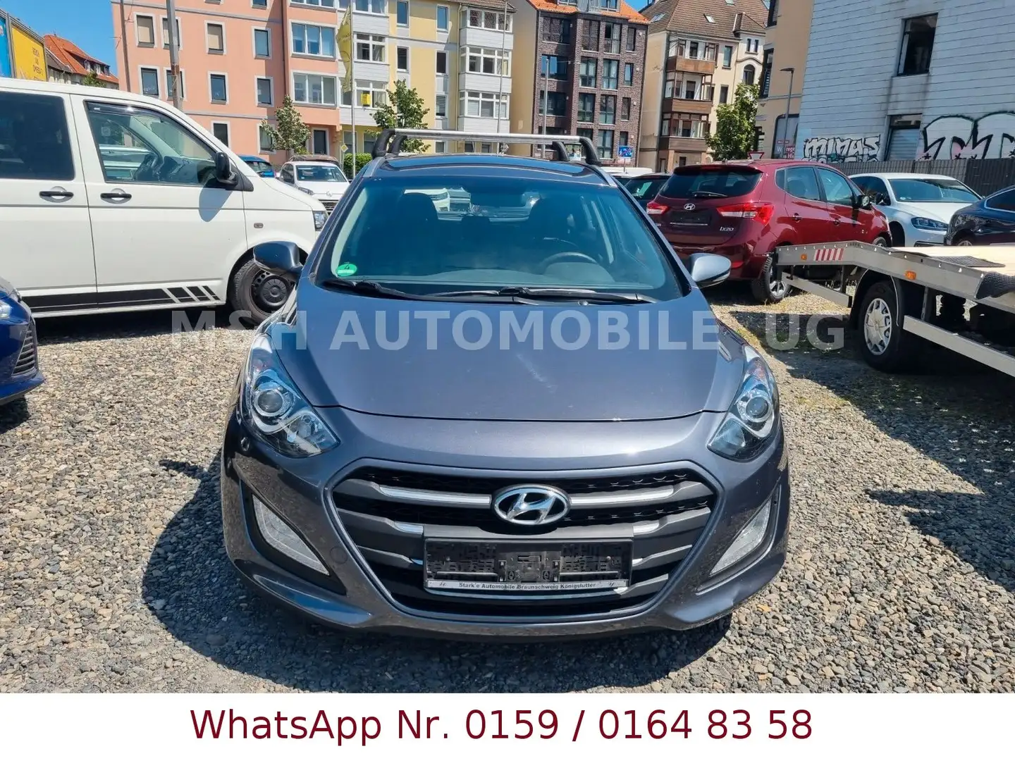 Hyundai i30 cw blue Trend Grijs - 2