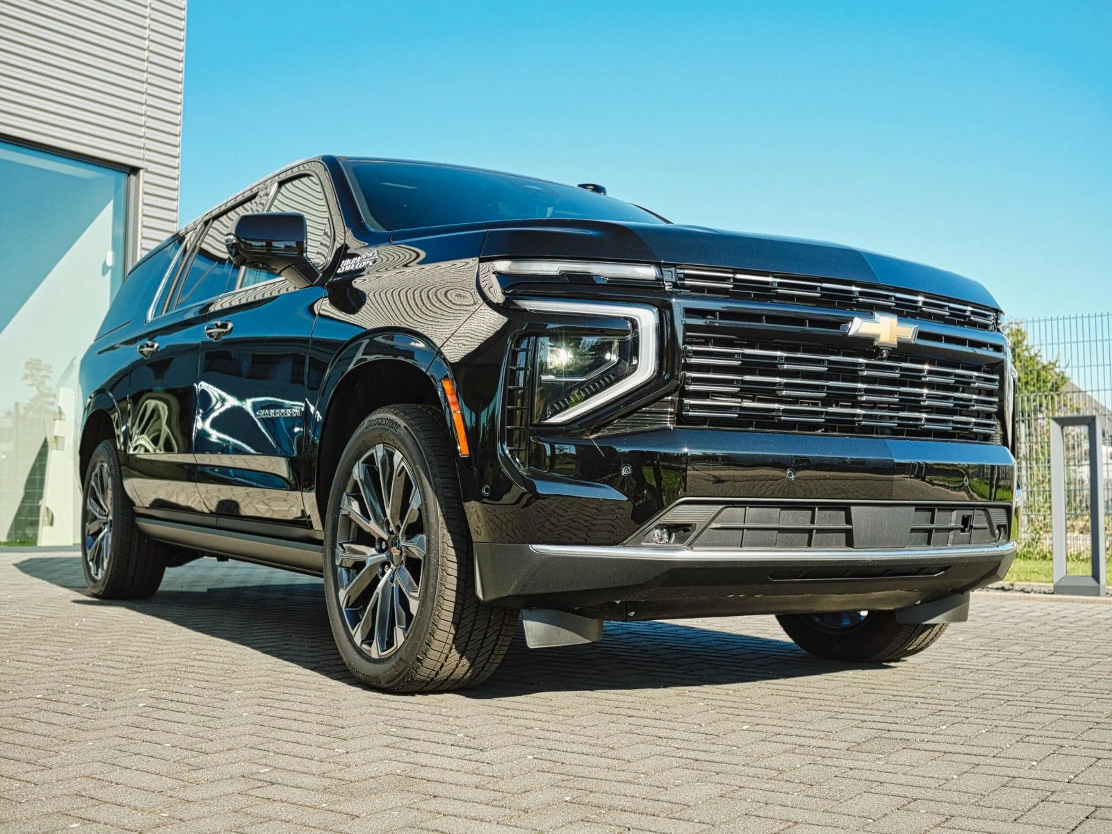 Chevrolet Suburban 6,2 L V8 — photo 12