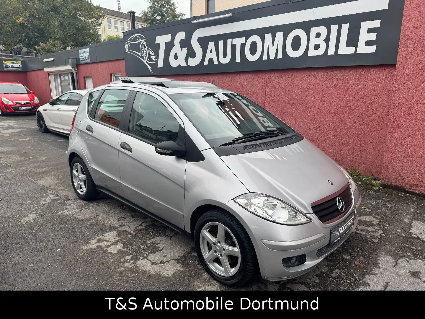 Mercedes-Benz A 200 A -Klasse A 200 ( Automatik ) Silber - 1
