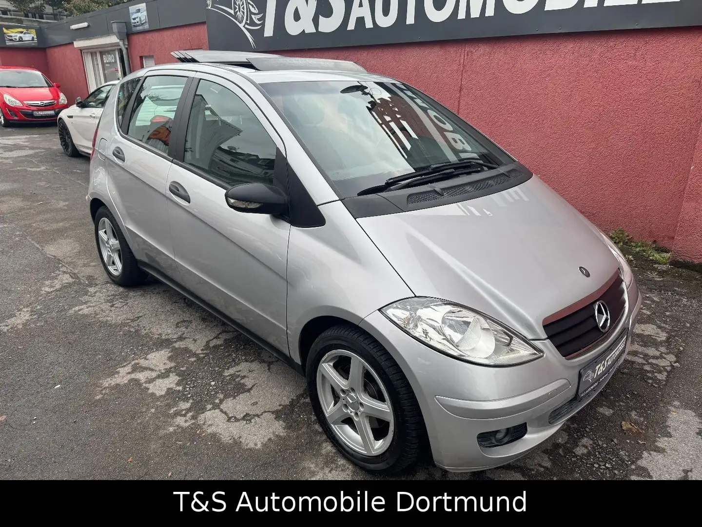 Mercedes-Benz A 200 A -Klasse A 200 ( Automatik ) Silber - 2