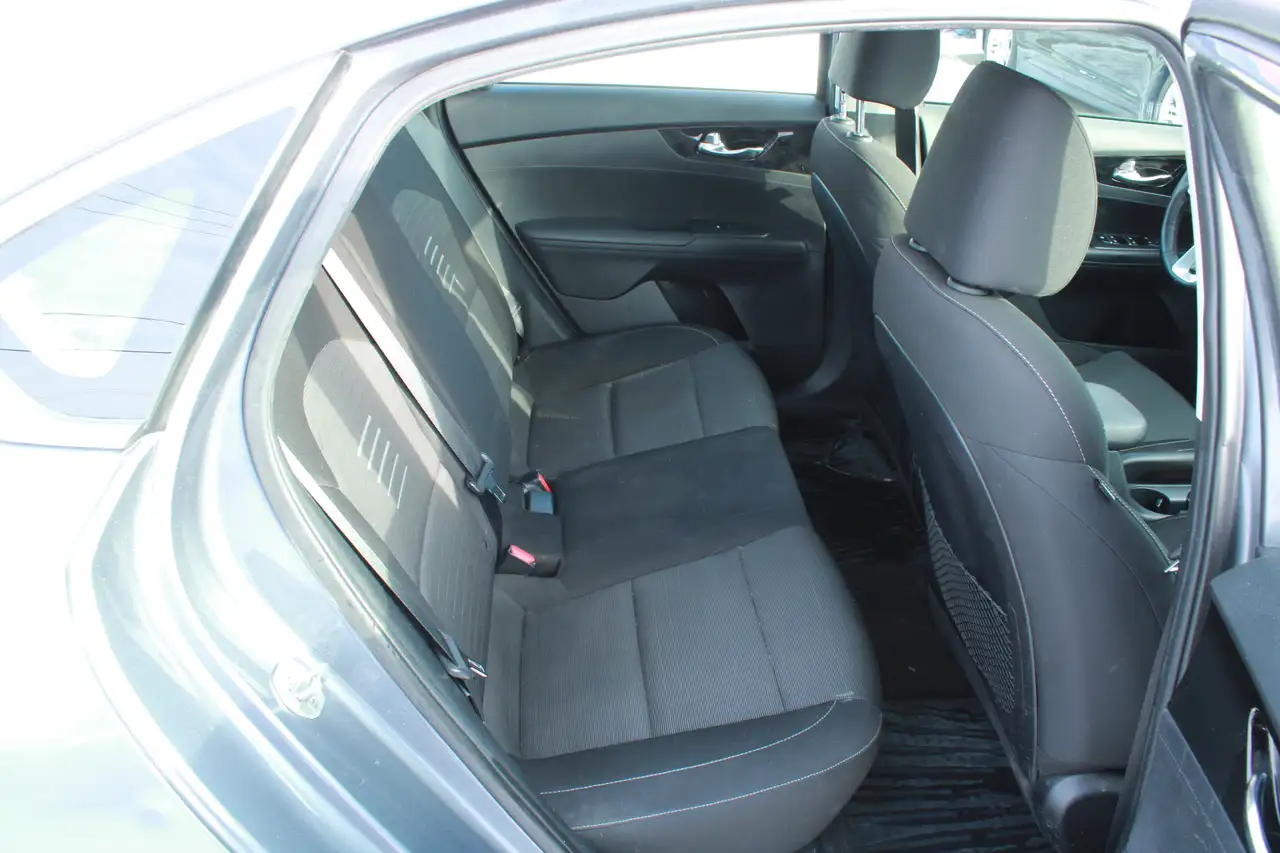 Kia Forte снимка Kia Forte