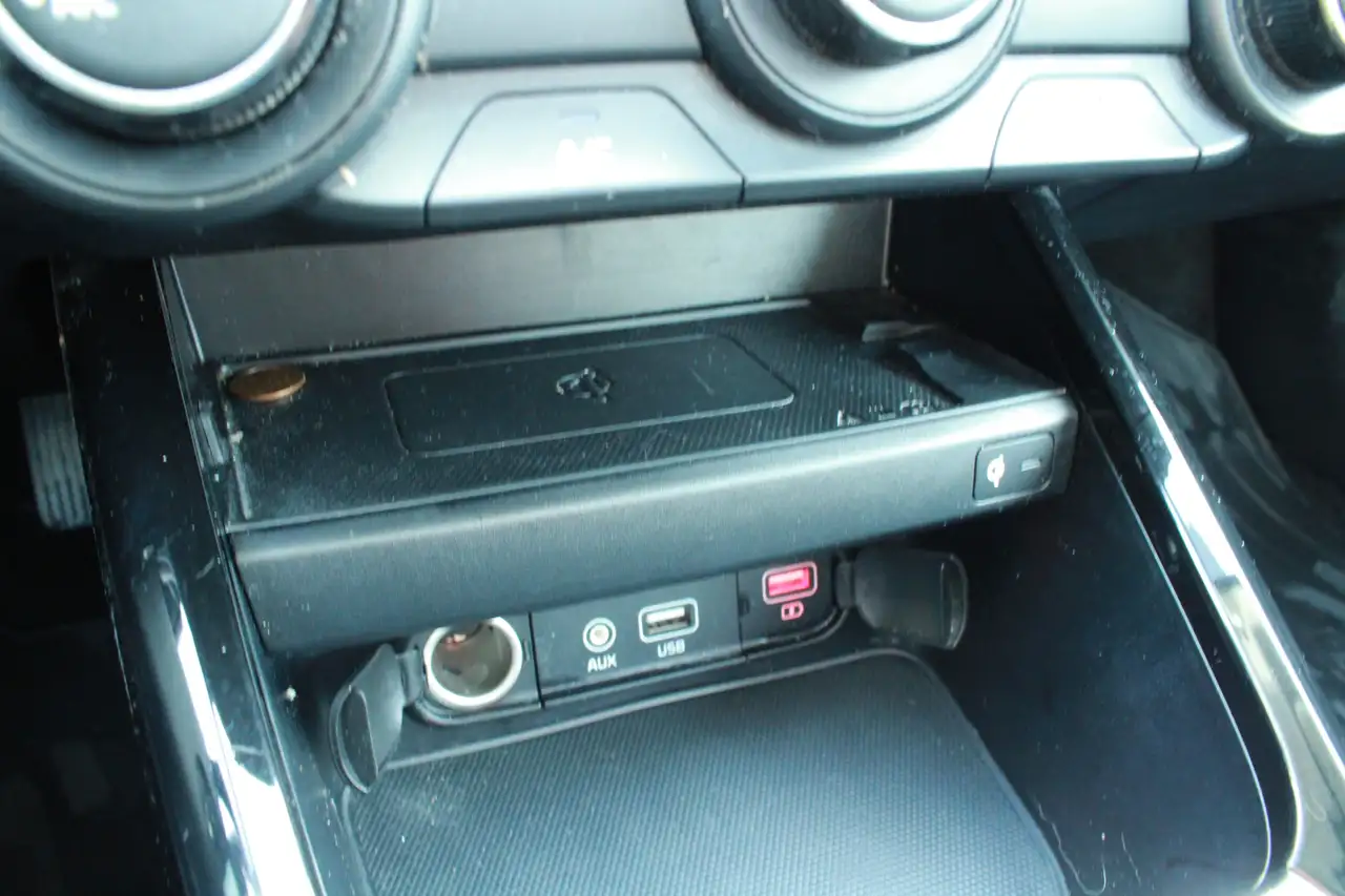 Kia Forte снимка Kia Forte
