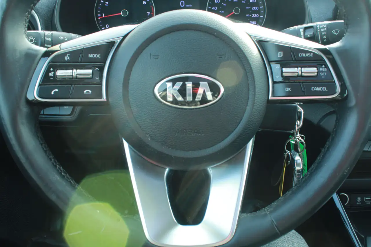 Kia Forte снимка Kia Forte