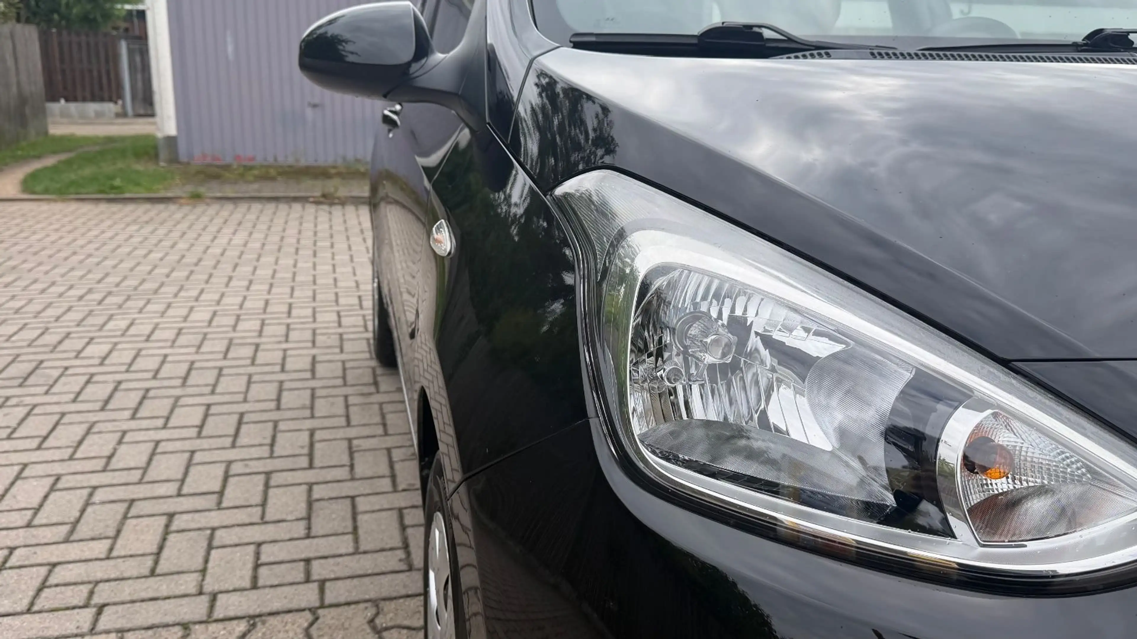 Hyundai i10 Trend — photo 13