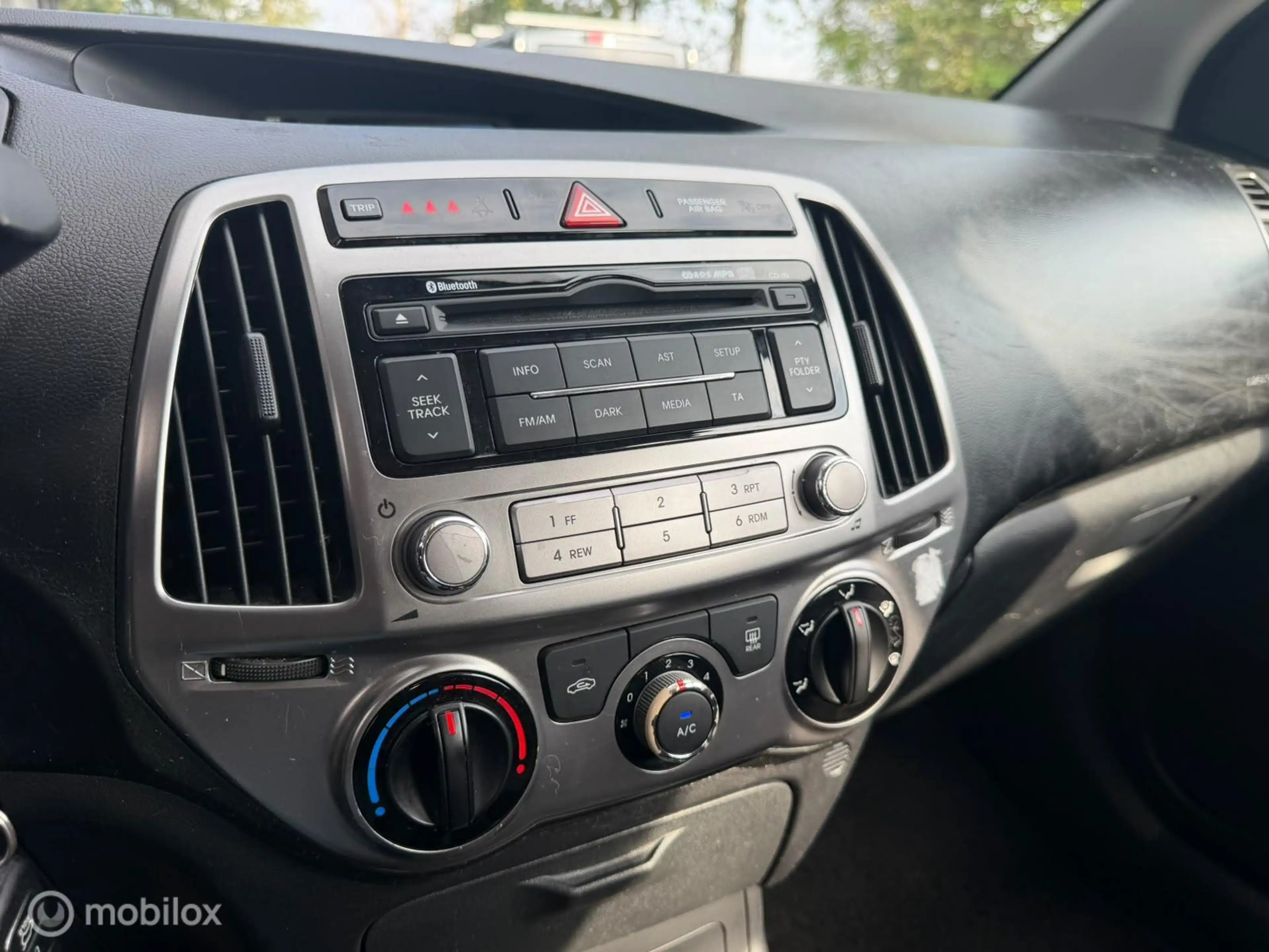 Hyundai i20 1.2i i-Motion Airco Nw APK NAP Weinig KM — photo 8