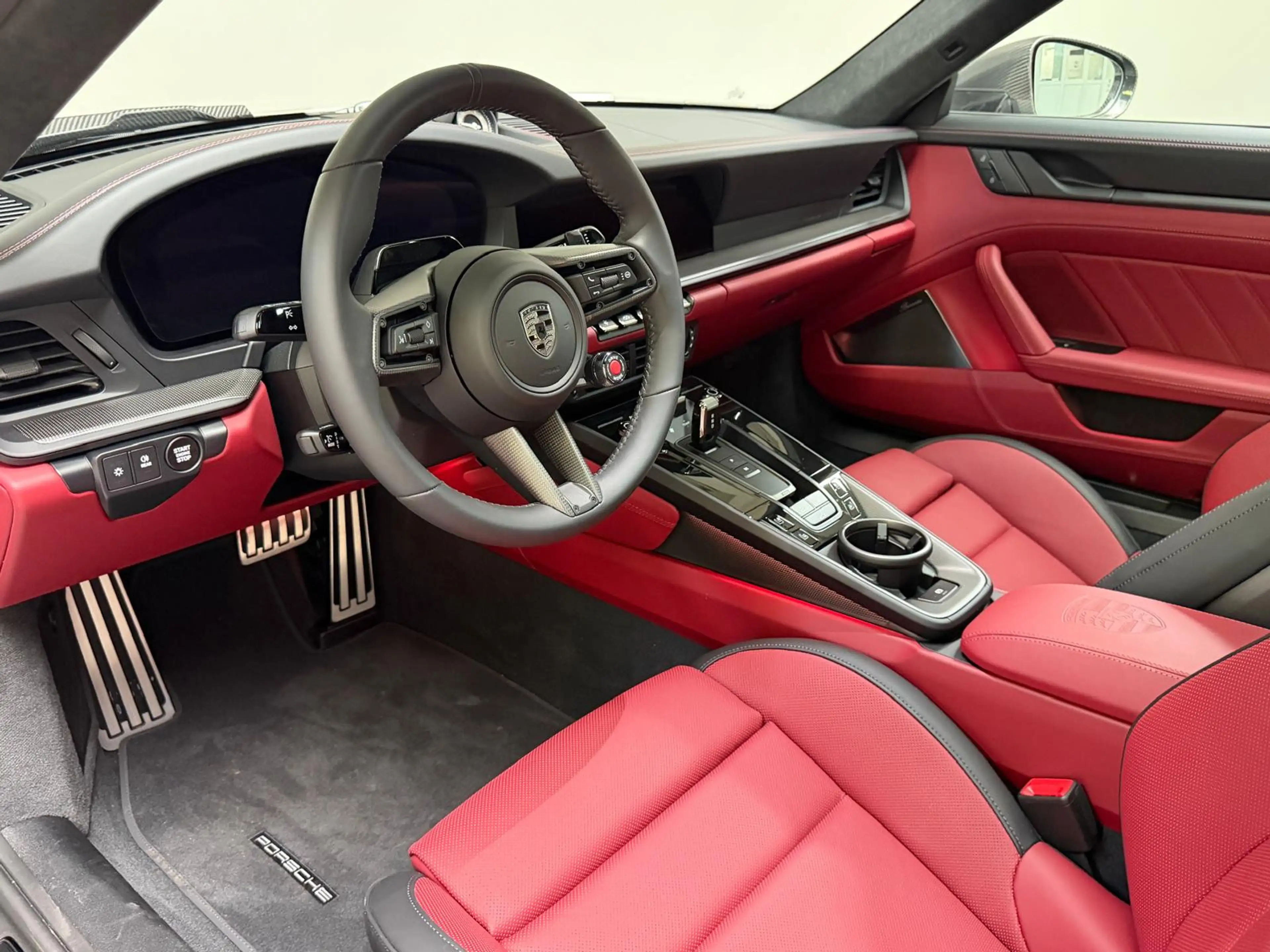 Porsche 911 911 Turbo S FACELIFT ON STOCK! — photo 9