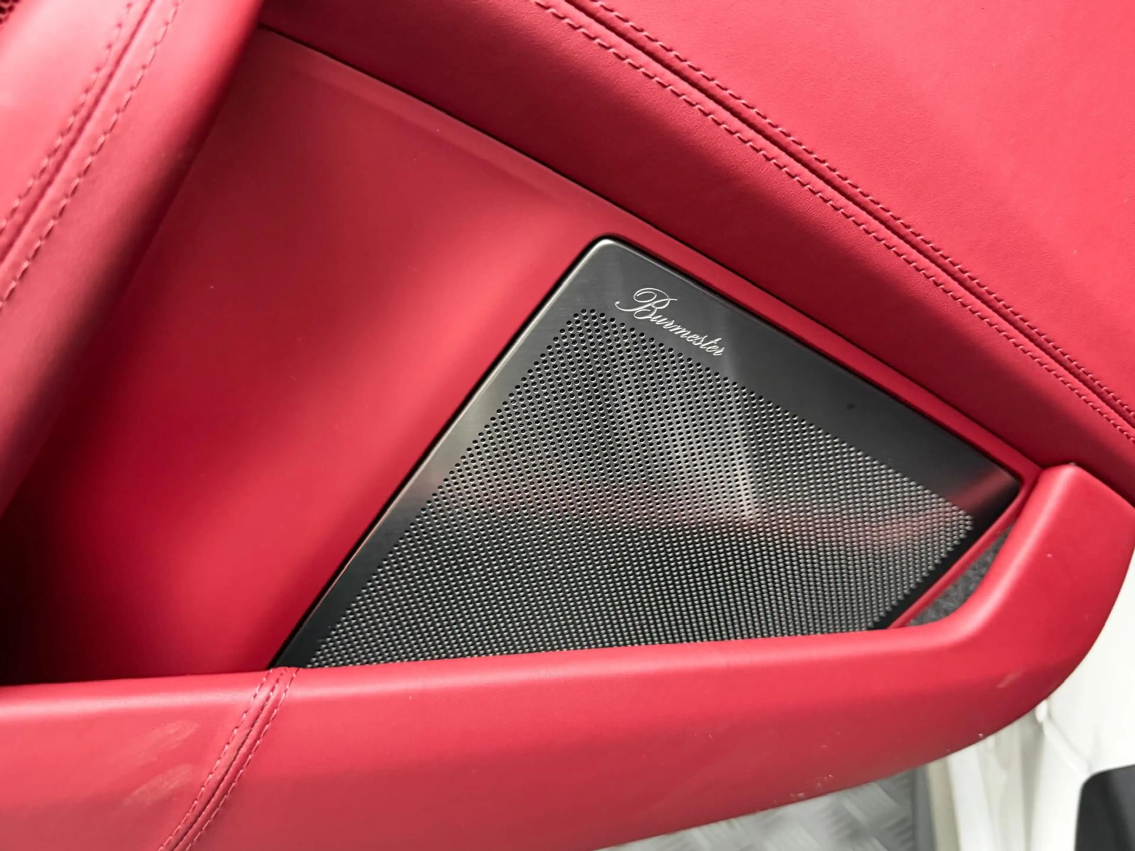 Porsche 911 911 Turbo S FACELIFT ON STOCK! — photo 8